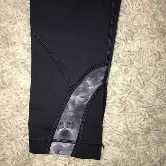 Lululemon Run: Inspire Crop Black 4 - Picture 4 of 8